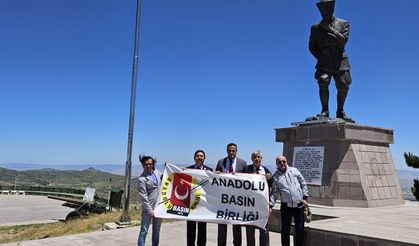 "Kocatepe'yi gençlerimize gezdirmeliyiz"